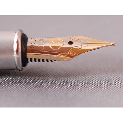 Перьевая ручка BOOKWORM 823 Black